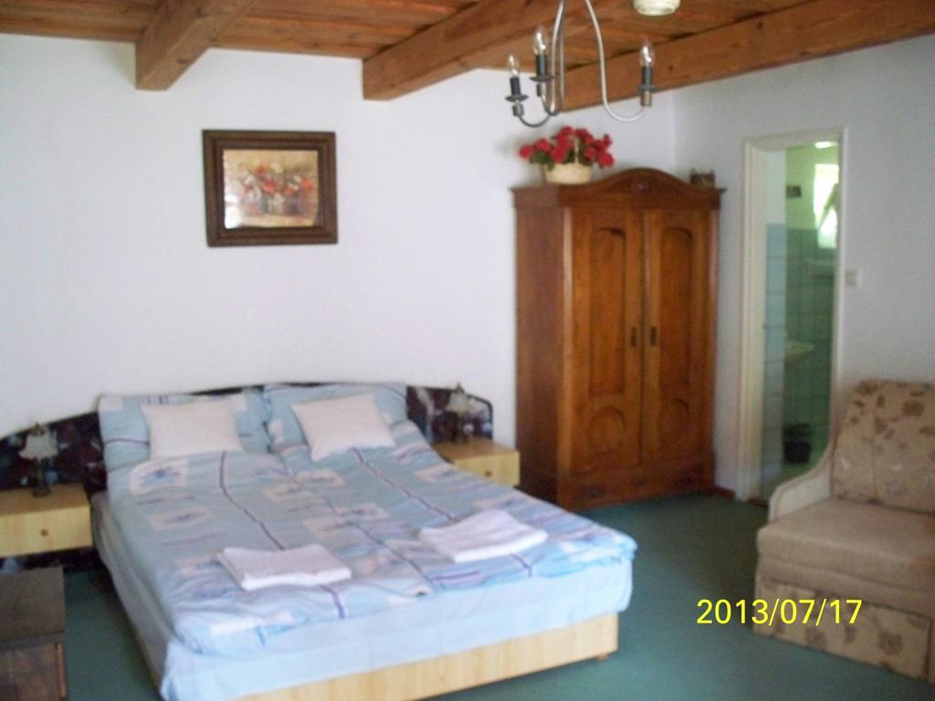 Appartamento Molnárporta Szentgyorgyvolgy Esterno foto
