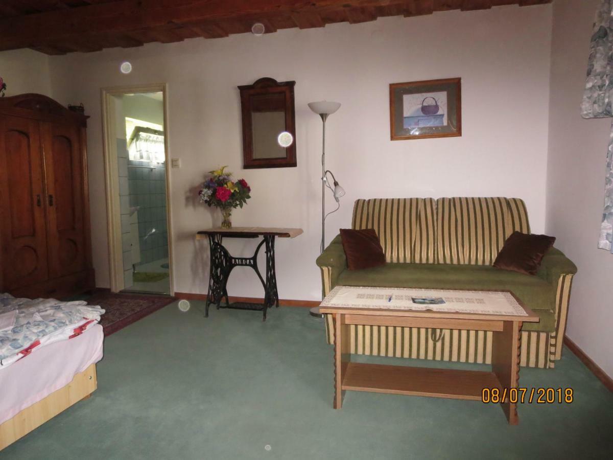 Appartamento Molnárporta Szentgyorgyvolgy Esterno foto